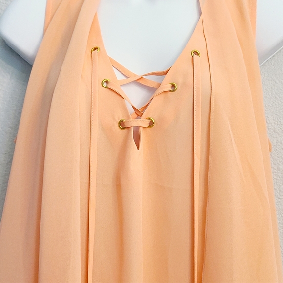 NWT Sleeveless Top, Size Medium - Picture 4 of 7